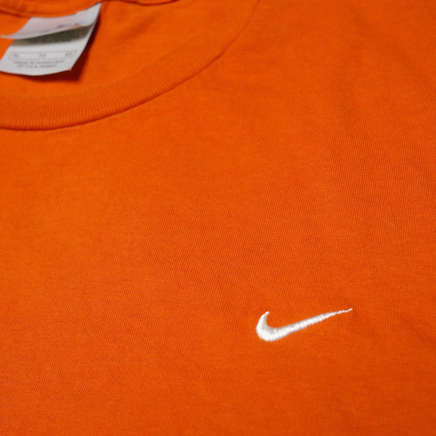 Nike Mini Swoosh Shirt - XL