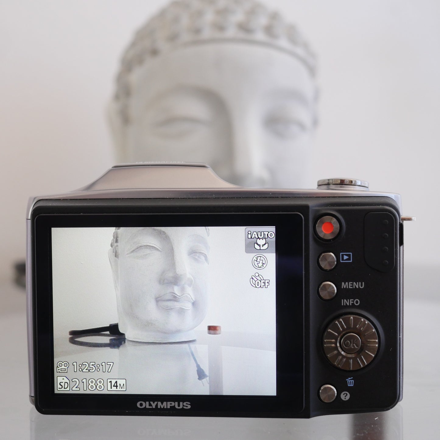 Olympus SZ-14 14 Megapixel Digital Camera