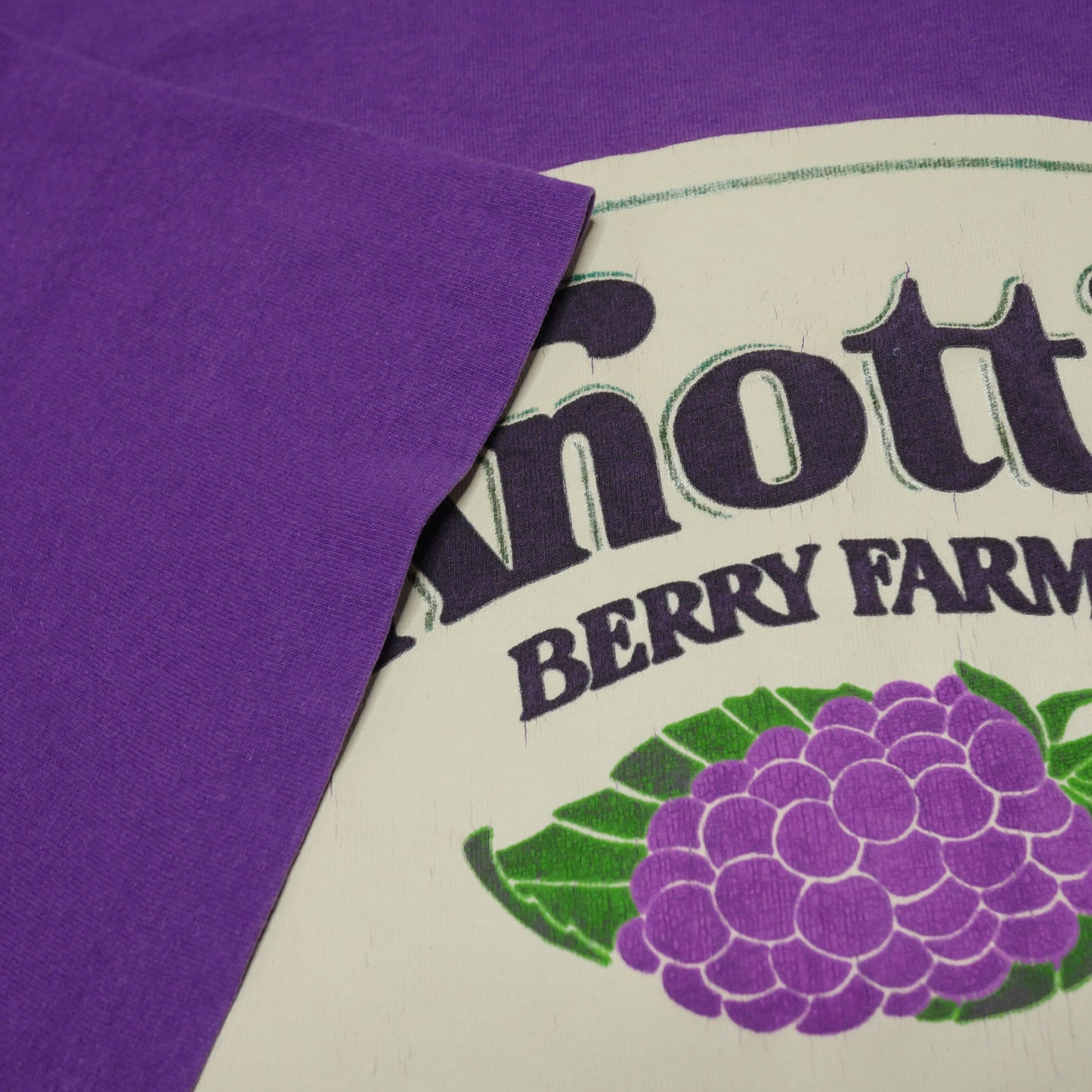 Knotts Berry Farm Boysenberry Shirt - XL