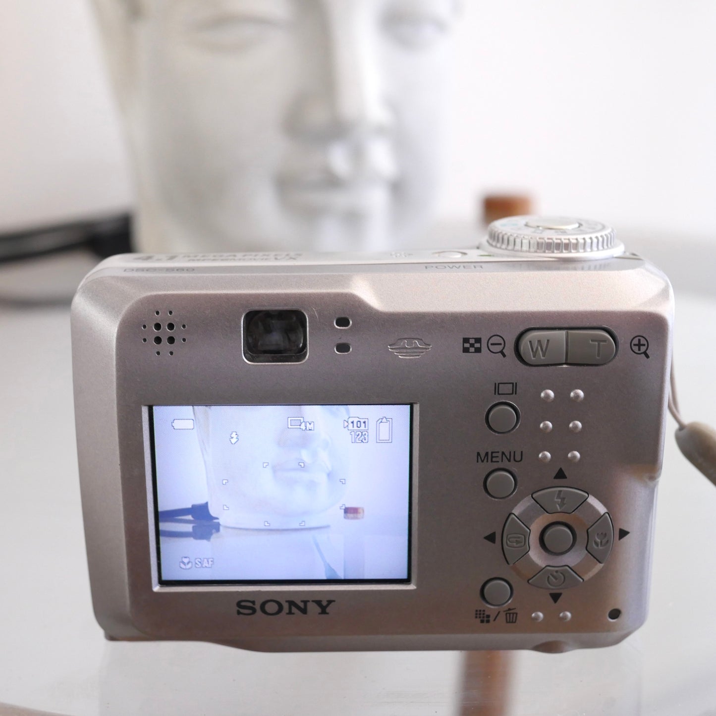 Sony Cybershot DSC-560 4.1 Megapixel Digital Camera