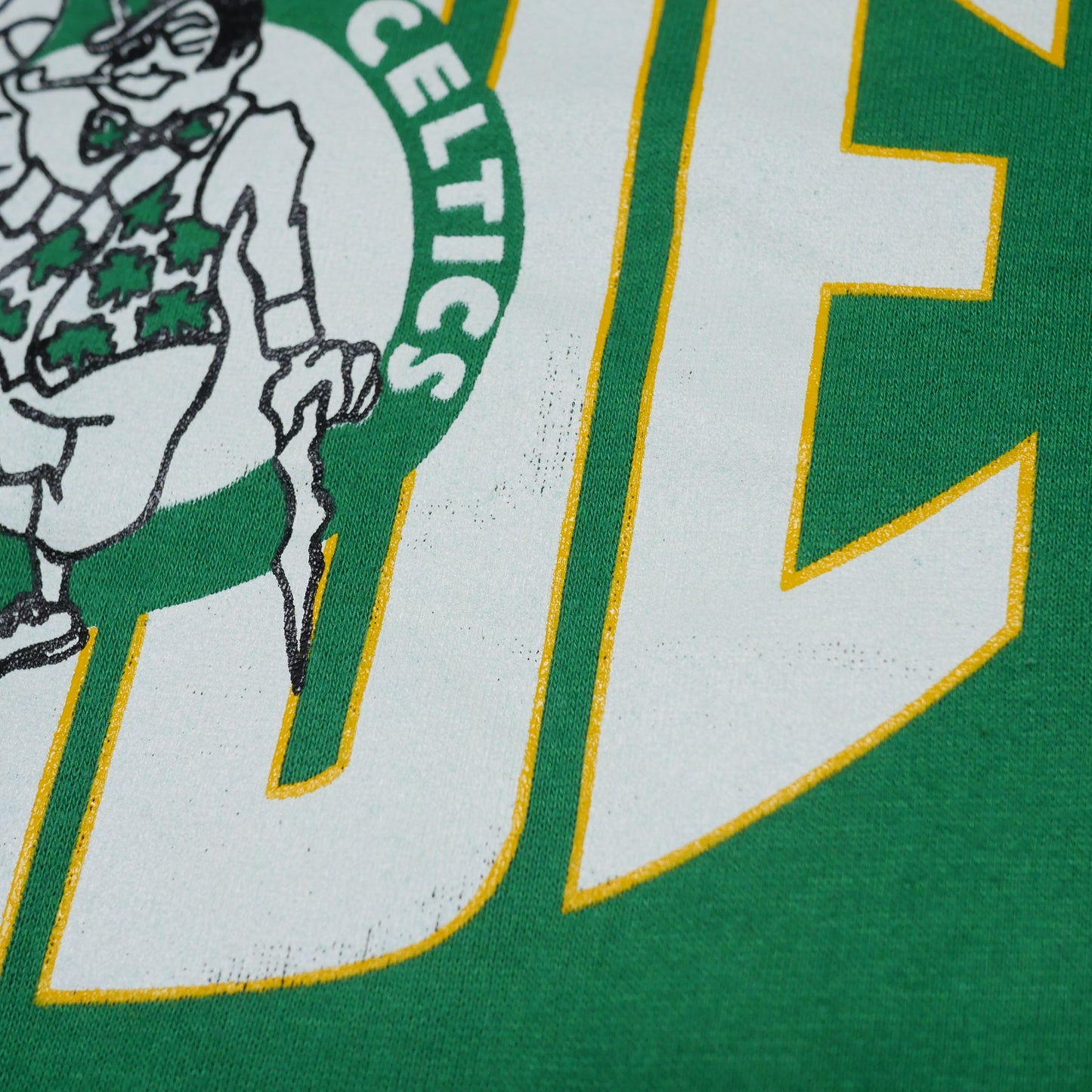 Boston Celtics Pride Sweatshirt - XL